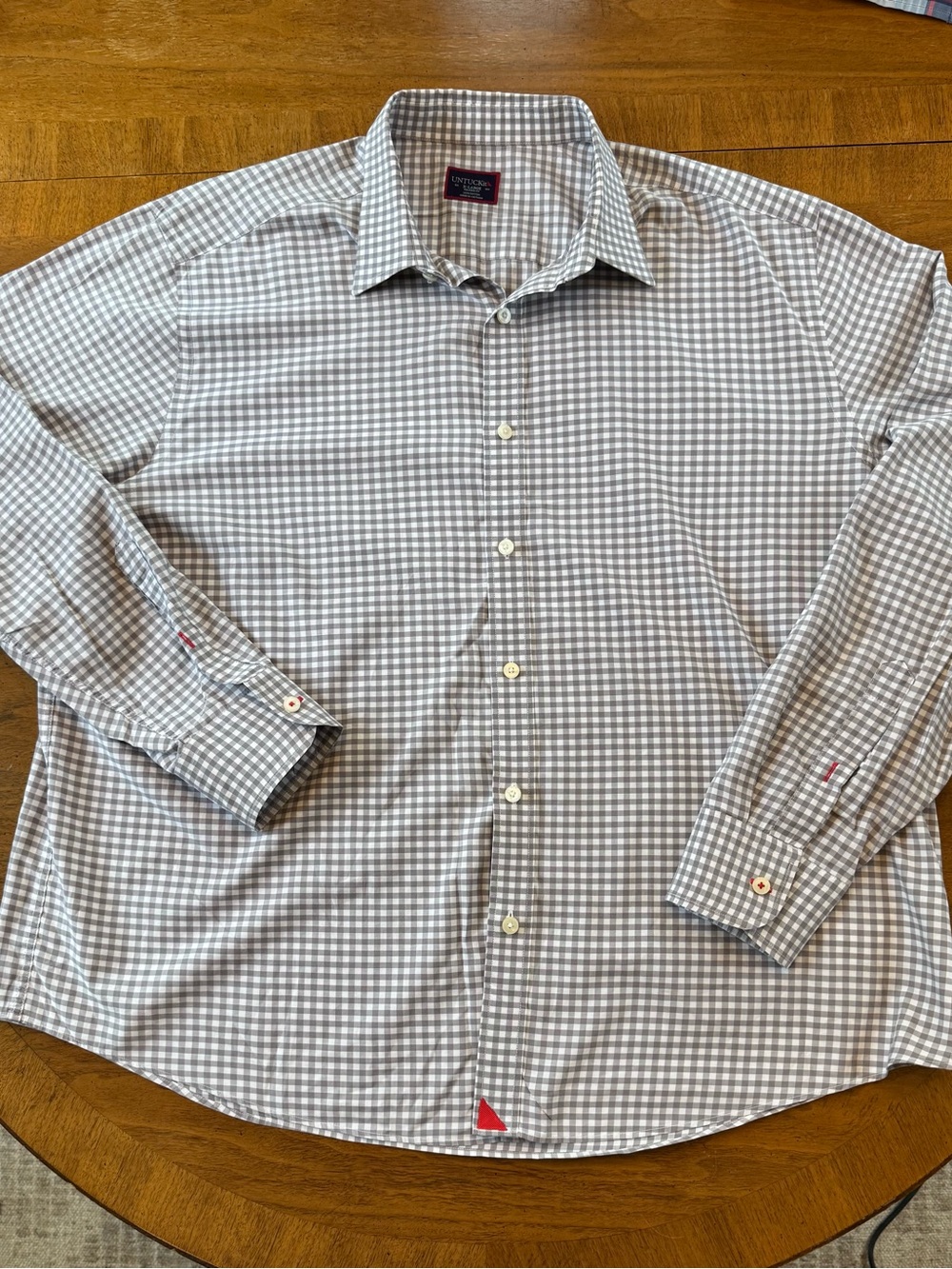 UNTUCKit Men's Gray and White Gingham Long-Sleeve Dress Shirt